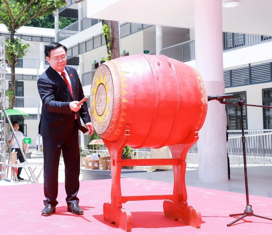 Chủ tịch Quốc hội Vương Đình Huệ: Đảng và Nhà nước luôn đặc biệt coi trọng giáo dục và đào tạo ảnh 4