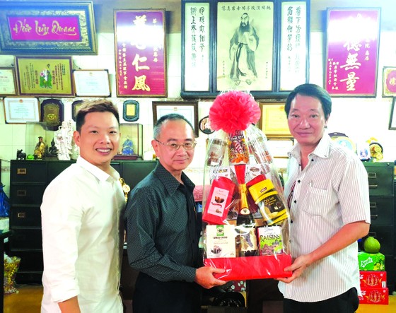 本報向各華人單位拜年 ảnh 8