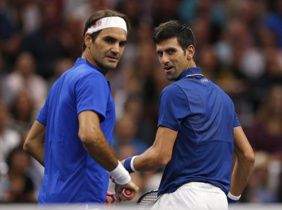 Novak Djokovic và Roger Federer