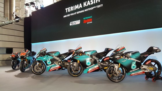 Đua xe mô tô: Petronas Yamaha SRT ra mắt dàn áo xe đua cực chất ảnh 1