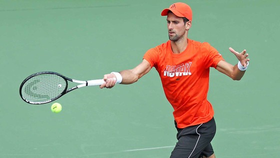 Novak Djokovic đang tập luyện ở Indian Wells Tennis Garden