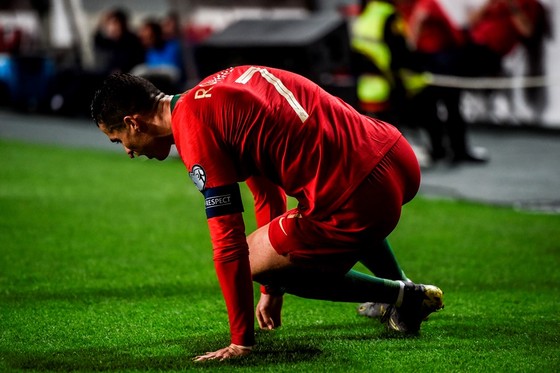 Ronaldo chấn thương