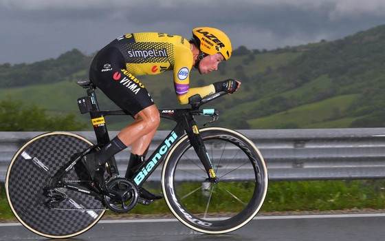 Giro d’Italia: Roglic phản công ngoạn mục, tiến chiếm ngôi hạng 2 ảnh 1