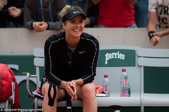 Roland Garros: Nụ cười của mỹ nhân Ukraine sau khi thắng tay vợt 7 lần vô địch Grand Slam ảnh 1