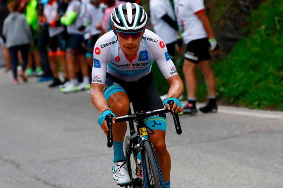 Giro d’Italia: Lopez đánh CĐV, Bilbao thắng chặng đua “Nữ hoàng” ảnh 1