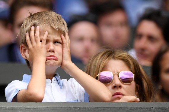 Wimbledon: Federer thắng trận thứ 99 chỉ sau 74 phút, Berrettini muốn trả anh tiền “dạy thêm" ảnh 6