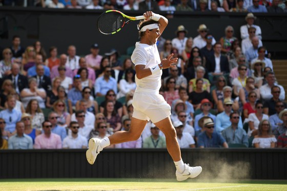 Wimbledon: Thua tâm phục khẩu phục, Nadal chúc Federer may mắn ở chung kết, Djokovic hãy coi chừng ảnh 1