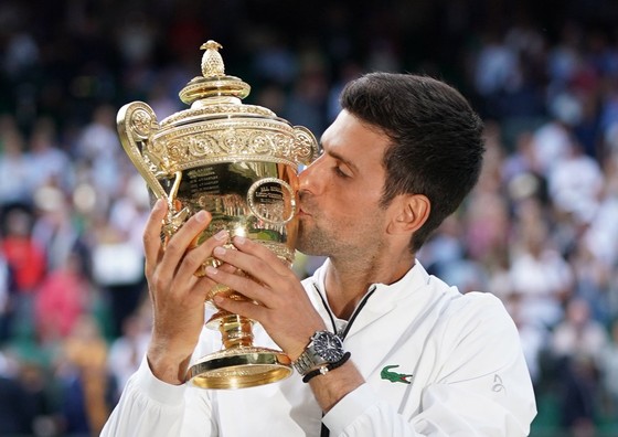 Wimbledon: Lỡ 2 championship-point, Federer thua cả 3 tie-break, nhìn Djokovic vô địch Grand Slam 16 ảnh 4