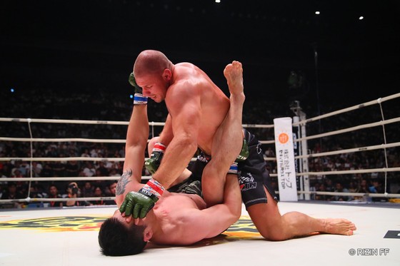 MMA: Những võ sĩ bất bại nhất đẳng - Khabib là Vua, người Nga chiếm đa số ảnh 2