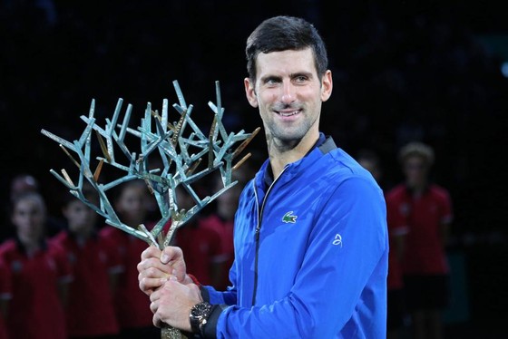 Vô địch Paris Masters và WTA Finals: Djokovic không thể hạnh phúc hơn, Barty cảm thấy… kỳ quái ảnh 5