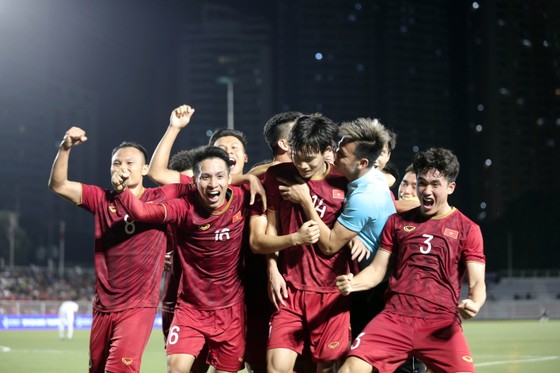 HLV Park Hang Seo: Các cầu thủ đã thể hiện tinh thần Việt Nam “Quyết không bỏ cuộc” ảnh 1