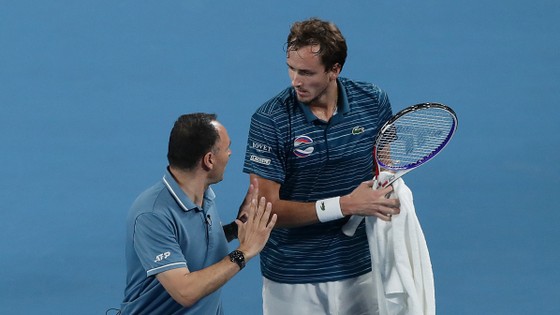 ATP Cup: Thắng 35/42 trận gần đây, Medvedev đưa tuyển Nga vào BK, sẽ đối đầu Serbia của Djokovic ảnh 2