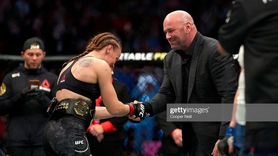 UFC: “Nữ gangster” Shevchenko bất ngờ bị đình chỉ thi đấu 6 tháng, sau chiến thắng TKO Chookagian ảnh 2