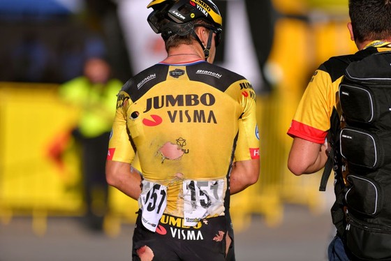 Tour de Pologne: Đua nước rút ở đích đến, Fabio Jakobsen gặp tai nạn thảm khốc, phải mổ não ảnh 3