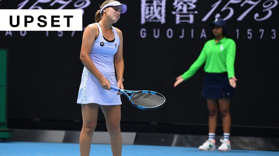 “Mỹ nhân” Sofia Kenin ngậm ngùi trở thành nhà cựu vô địch Australian Open ảnh 1