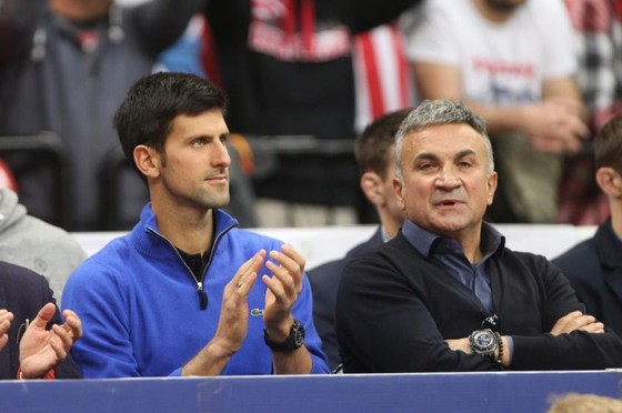 Cha của Novak Djokovic: Chúa gửi con trai tôi tới cho người dân Serbia ảnh 1