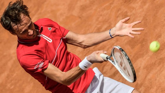 Italian Open (Romr Masters): Karatsev hạ Medvedev trong “nội chiến Nga”, Nadal khởi động tham vọng “thập toàn thập mỹ” ảnh 1