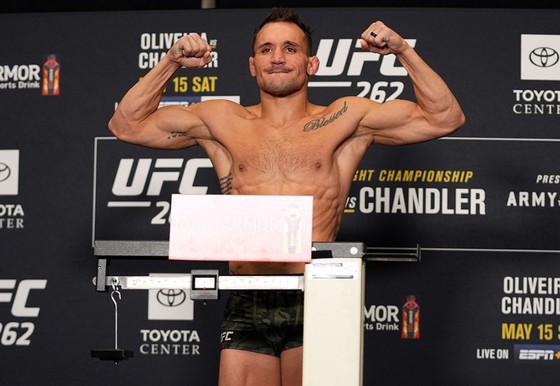 UFC 262: Trưa mai, “Iron” Michael Chandler đấu “Do Bronx” Charles Oliveira để tranh đai hạng nhẹ của Khabib Nurmagomedov ảnh 1