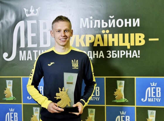 Zinchenko được bầu làm cầu thủ xuất sắc nhất trong trận Ukraine - Đảo Cyprus 4-0