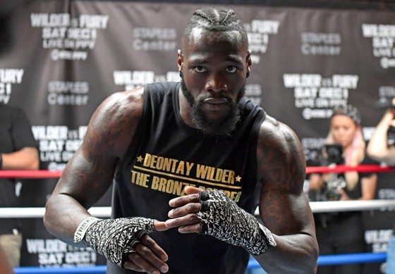 Tyson Fury “giận dữ”: Hết động lực sau khi hạ Klitschko “em”, béo phì… 170 kg, quay về nhờ thách thức Deontay Wilder ảnh 3