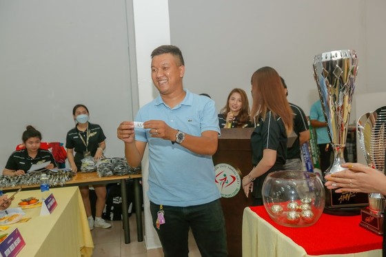 AMY CUP: Họp báo “hoành tráng hơn V-League” ảnh 1