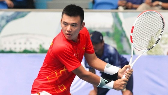 Tái hiện chung kết quần vợt đơn nam toàn Việt Nam: Lý Hoàng Nam “out trình” đối thủ, Trịnh Linh Giang thắng kịch tính ảnh 1