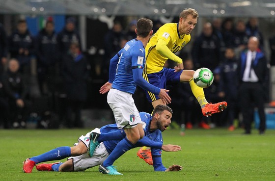 Play-off World Cup 2018: Italia bỏ lỡ World Cup, Thụy Điển giành quyền đến Nga ảnh 1