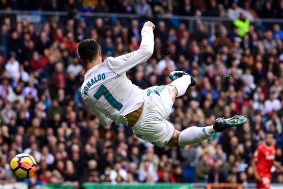 Ronaldo hài lòng với một năm sáng chói ảnh 1