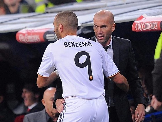 Zidane quyết giữ Benzema và Bale ở lại Real Madrid ảnh 1