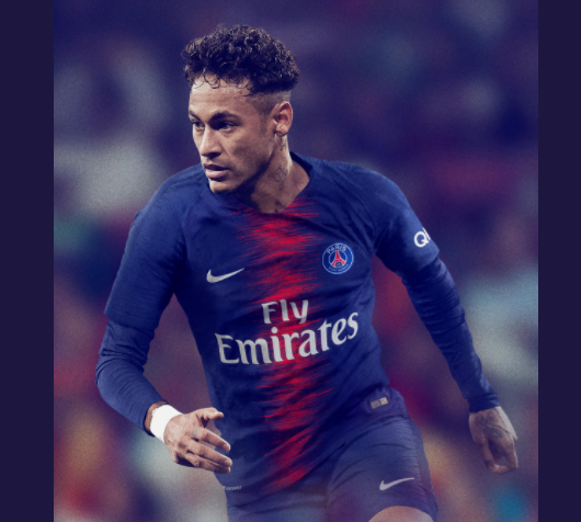 Neymar mặc áo PSG mùa giải tới.