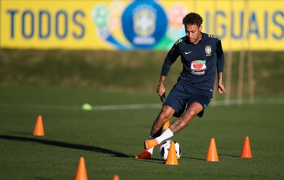 Brazil lo lắng khi Neymar không đủ 100% thể trạng – vẫn còn sợ khi đi bóng ảnh 1