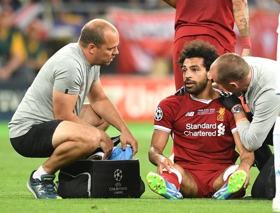 Dù phải nghỉ 4 tuần, Salah không oán trách Ramos ảnh 1