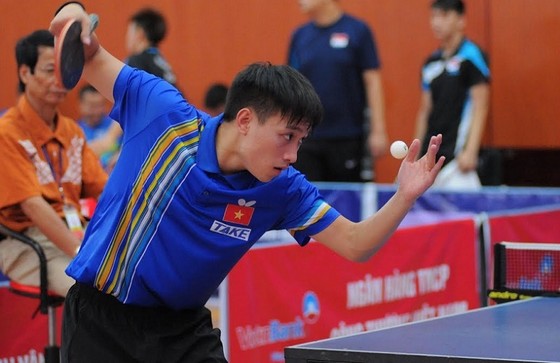 Tay vợt Nguyễn Anh Tú được kỳ vọng lọt vào trận cuối nội dung nam tại giải năm nay. Ảnh: NHẬT ANH