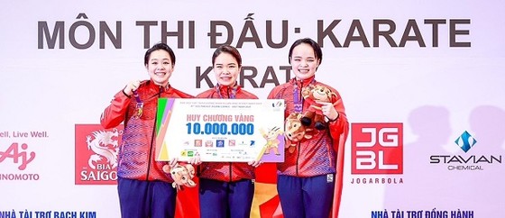Bộ tứ Tâm, Ngoan, Hiền, Lành vô địch kumite mang HCV thứ 7 về đoàn Việt Nam ảnh 1