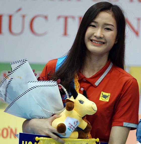 Hoa khôi Kim Thanh của giải bóng chuyền nữ quốc tế VTV-Bình Điền 2019 hiện vẫn thi đấu giải bóng chuyền vô địch quốc gia 2022. Ảnh: DŨNG PHƯƠNG