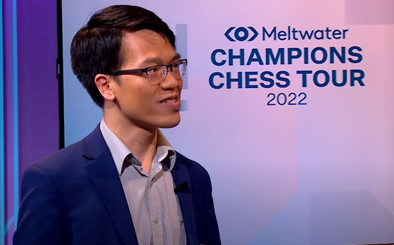Quang Liêm đang thi đấu giải Generation Cup trực tuyến nằm trong hệ thống World Chess Tour 2022. Ảnh: Chess24 