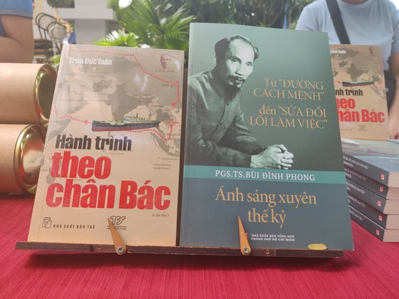 Giao lưu xung quanh các tác phẩm viết về Chủ tịch Hồ Chí Minh  ảnh 1