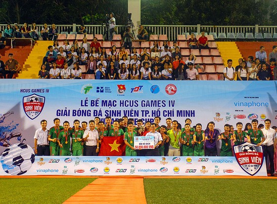 Giải bóng đá sinh viên TPHCM năm 2018: ĐH Tôn Đức Thắng vô địch ảnh 3