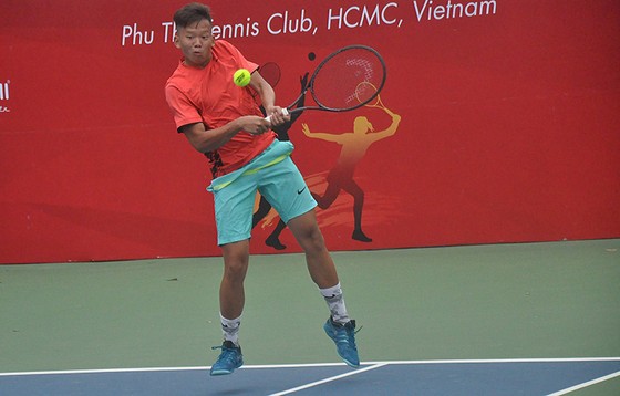 Tay vợt trẻ Huỳnh Minh Thịnh. Ảnh: NHẬT ANH