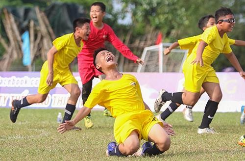 Giải bóng đá thiếu nhi Bà Rịa - Vũng Tàu 2019: Cầu thủ Lê Thái Vũ ghi đến 21 bàn thắng ảnh 5