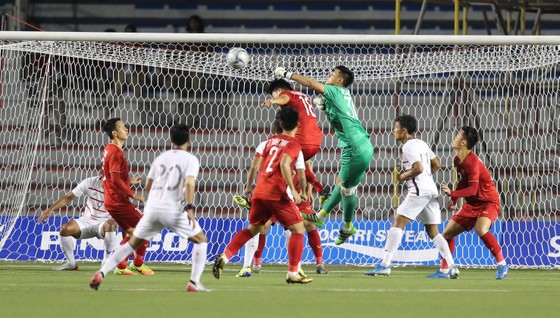 Thủ thành Bùi Tiến Dũng hết cơ hội sửa sai ảnh 1