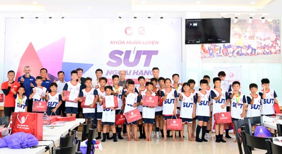 Gala Sút 2020 được xem như ngày hội của bóng đá trẻ Việt Nam. Ảnh: DŨNG PHƯƠNG