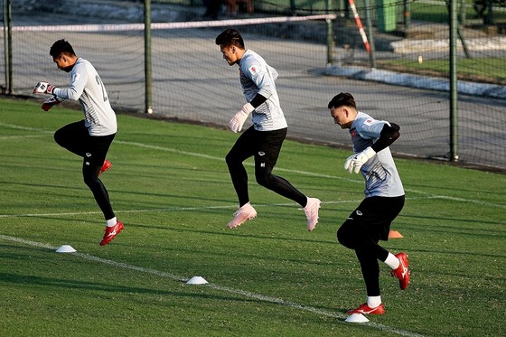 Trọng Hoàng: “Các tuyển thủ U23 không nên chủ quan sau thành công vừa qua” ảnh 1