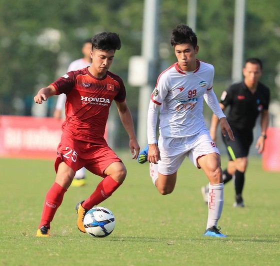 U23 Việt Nam – U23 Myanmar: Chờ hiệu ứng từ đội tuyển quốc gia ảnh 1