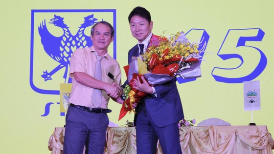 Công Phượng lập kỷ lục xuất ngoại thi đấu của bóng đá Việt ảnh 2