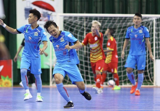 Các đội futsal Việt Nam đối phó dịch Covid-19 thế nào? ảnh 1
