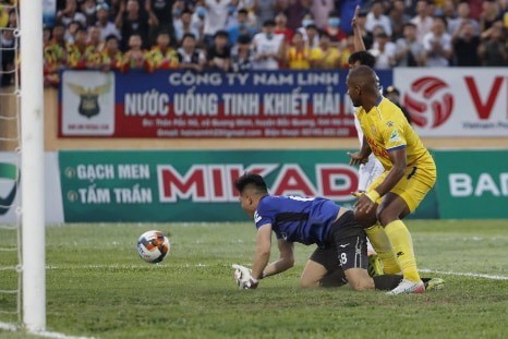 Cúp quốc gia 2020: Đánh bại HA.GL 2-0, CLB Nam Định đi tiếp  ảnh 1