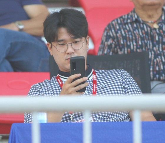 Hà Minh Tuấn mất điểm trong ngày trợ lý HLV Park Hang-seo dự khán ảnh 1