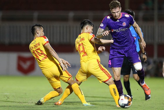 Vòng đấu nhiều cảm xúc của bóng đá TPHCM ảnh 1