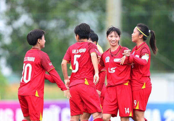 Huỳnh Như lập siêu phẩm đưa TPHCM vào tranh chung kết giải bóng đá nữ Cúp Quốc gia 2020 ảnh 1
